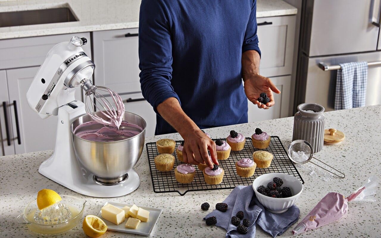 CLOSING: KitchenAid Classic Series 4.5 Quart Tilt-Head Stand Mixer