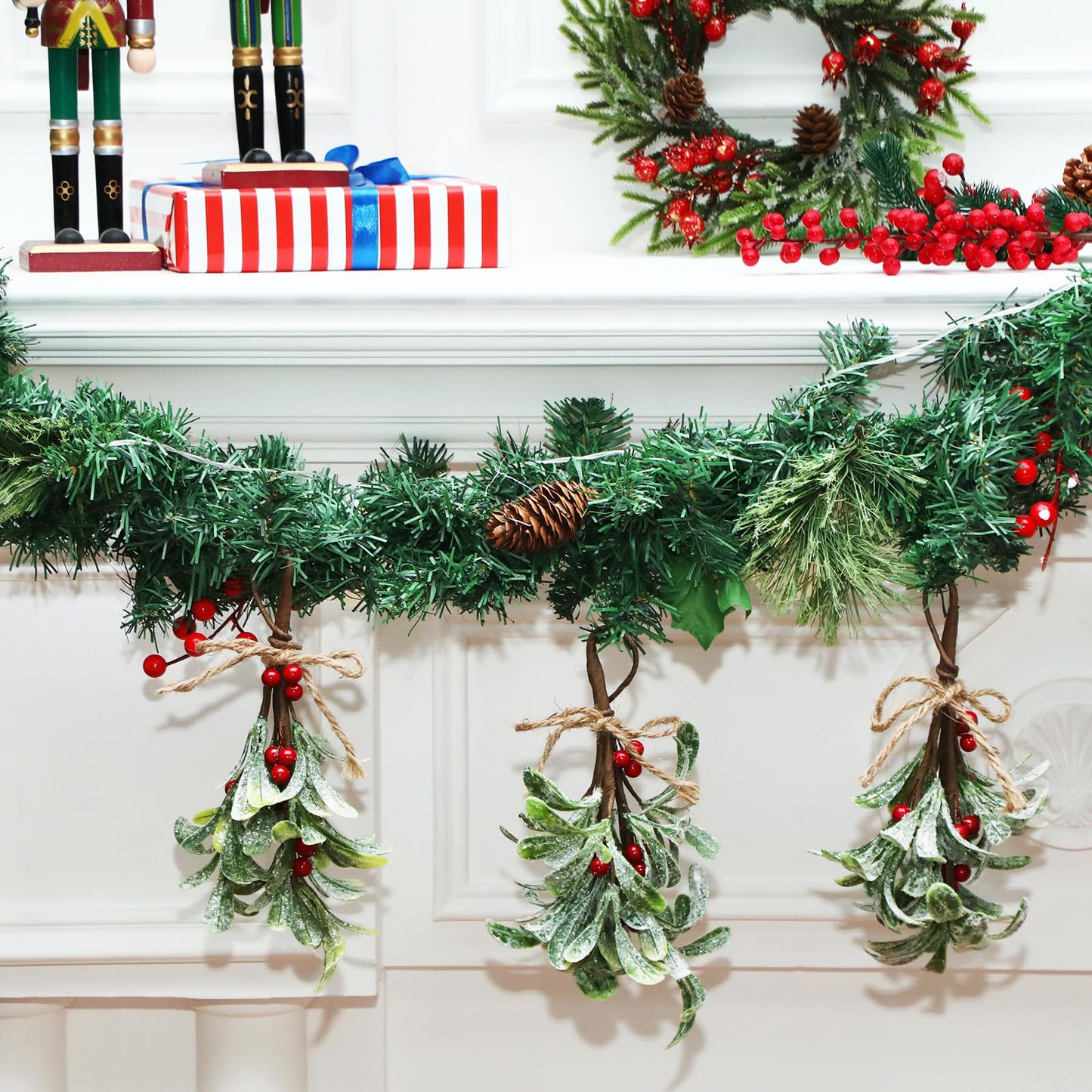 Knitgrip Artificial Hanging Christmas Mistletoe Picks (16 Pieces)